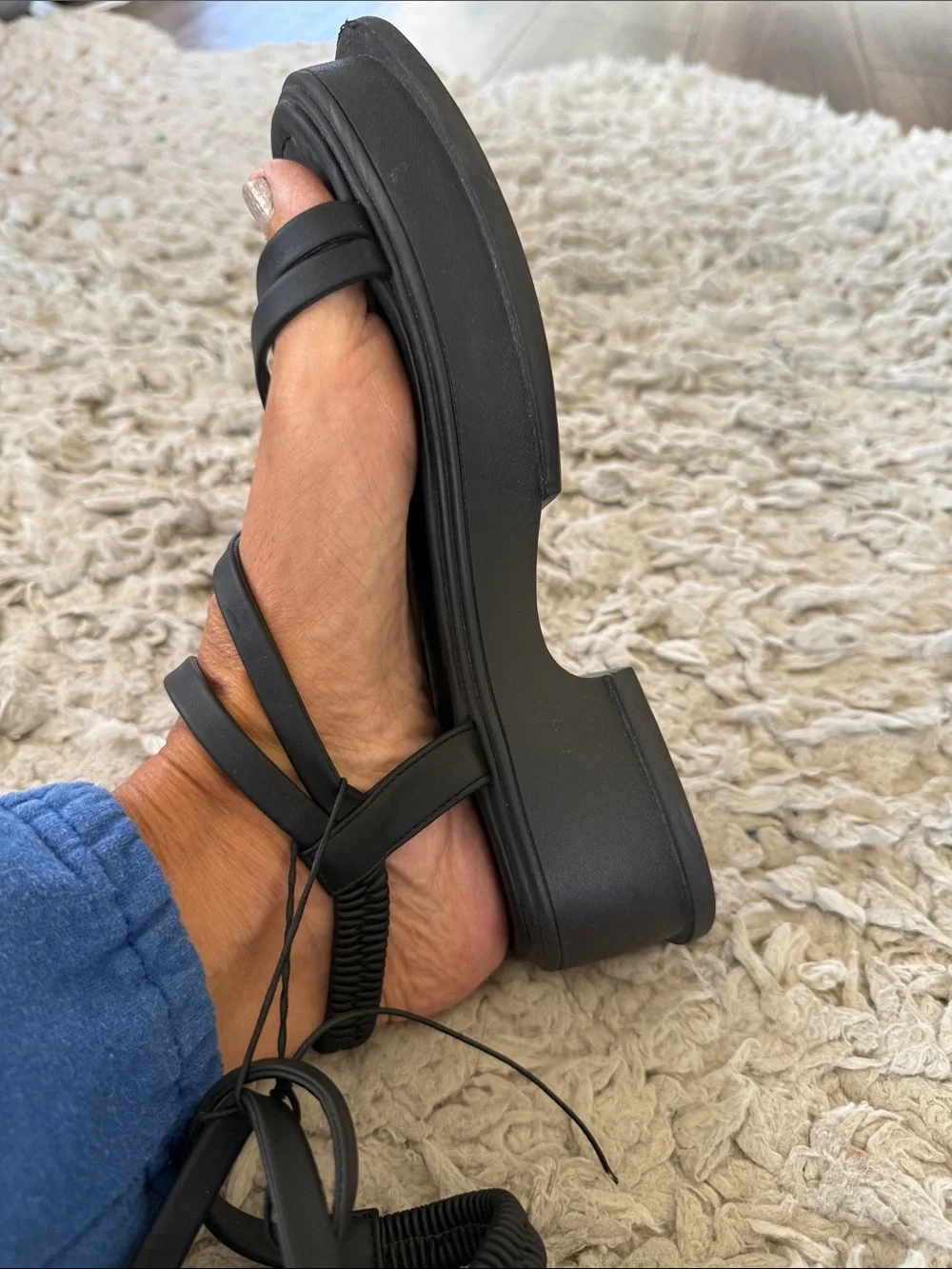 Hui Er Mei Black Strappy Platform Sandals Size 39 / US 8–8.5